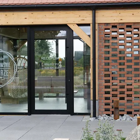 Gosciniec Jaroszewskie Wzgorze Sierakow (Greater Poland)